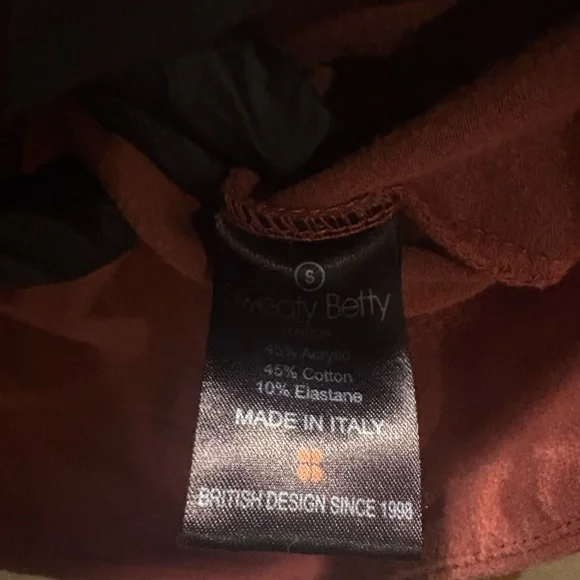 Sweaty Betty Escape Luxe cropped hoodie - Picture 6 of 8